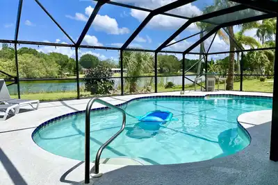 Image de Turquoise Turtle - Private Heated Pool: Relax & Enjoy