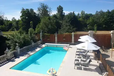 Image de Family gite complex with private pool and large courtyard