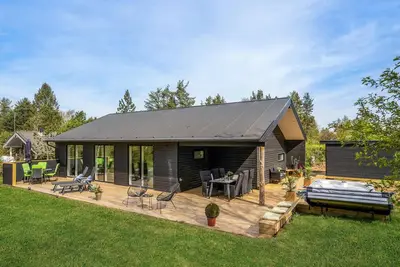 Image de Superbe maison Ă FĂĄrvang avec WiFi