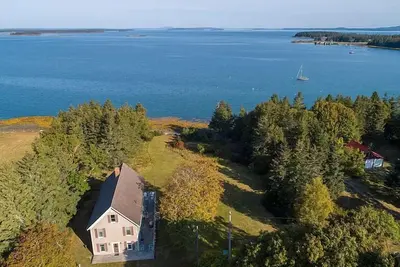 Image de Swans Island House - Downeast Oceanfront Escape