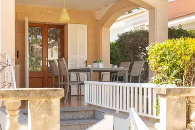 Image de Bugambilla - Cosy chalet just 100 metres far from the beach