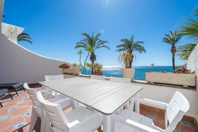 Image de Maison face Ă la mer avec piscine Ă 170m plage