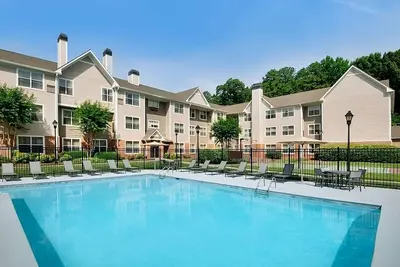 Image de Best Place to Stay in Alpharetta! Free Grab & Go Breakfast, Pets Allowed!