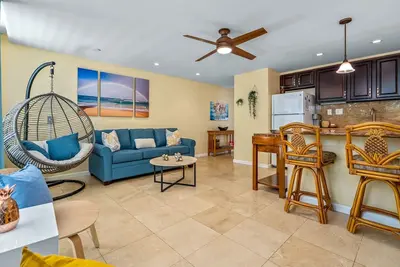 Image de Kihei Kai Nani #12-137 Updated first floor Unit! A/C! Close to Pool, Beach!
