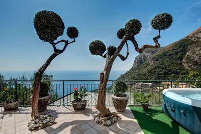Image de Ulivello - A charming and peaceful hillside Apartment with lovely views