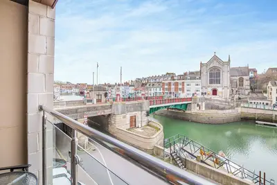Image de 2 chambres Ă coucher Ă Weymouth