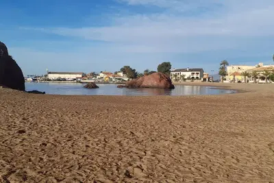 Image de Appartement coquet vue mer à 300 m de la plage