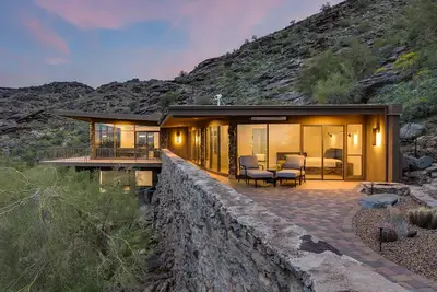 Image de Modern Mountain Hideaway-Private, Gated, Views, all on South Mountain Preserve