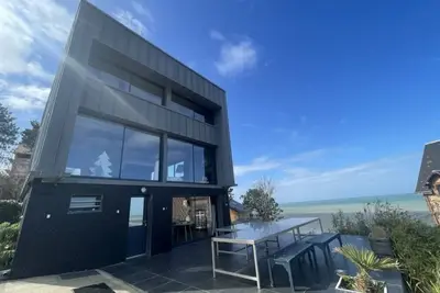 Image de Unique! ! ! Exceptionnelle villa sur la falaise, vue mer. Ascenseur dans la villa.