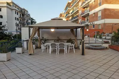 Image de Apartment with Garden and Terraces