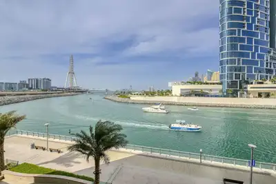 Image de Sleek 1br at 52 | 42 Tower 1 Dubai Marina by Deluxe Holiday Homes
