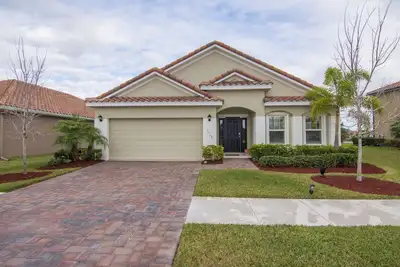 Image de 6+ Months Rental in this Beautiful Furnished Ranch Home In Vero Beach
