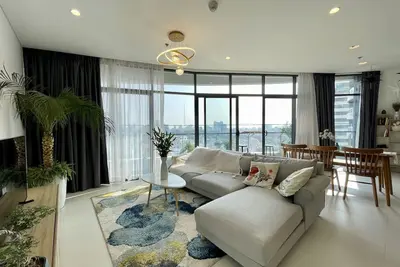 Modern City Garden 2BedRooms Apt - Relaxing Pool and City View -  5 mins to D1