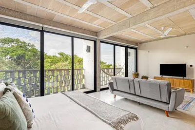 Image de H8 · Spacious Large Loft With Pool