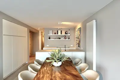 Image de comfy design apartment with garden and sea view