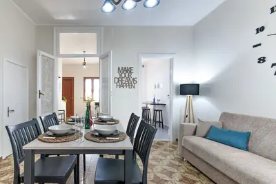 Image de Spacious House With Garden