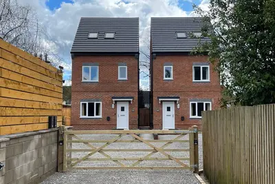 Image de Brand New High Spec House with parking and Wi-Fi (A) by Hafh