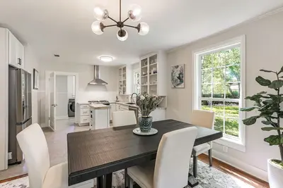 Image de Cali-Style House in Mid-City Baton Rouge