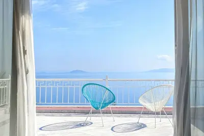 Image de Grande villa moderne de 4 chambres avec vue sur la mer et le village de pêcheurs