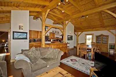 Image de Whispering Hills Retreat