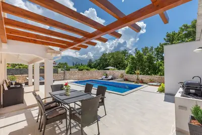 DoMa 2bdm villa near Dubrovnik