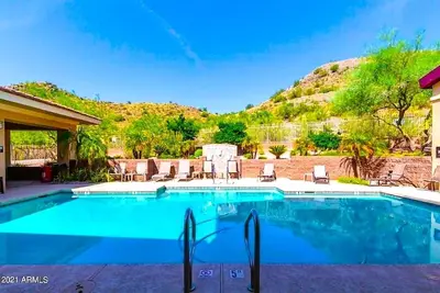 Image de Stunningly Furnished 2 Bedroom Condo with Mountains Views and Resort Amenities