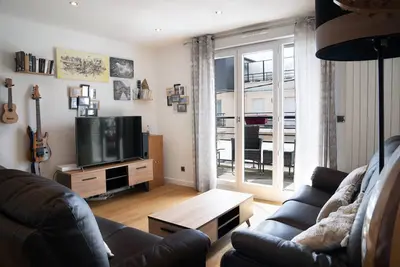 Image de Convenient 2br Apt near subway