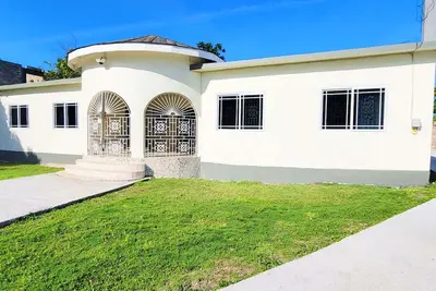 Image de Restful Retreat - 12 mins to the beach!