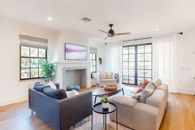 Image de Brand-new home near the beach with private pool, patio, & balcony