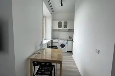 Image de One-Bedroom Apartment!