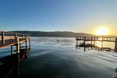 Image de Sunset Hideaway Lakefront Home w\/3 bed\/2 bath oasis