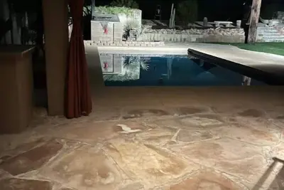 Pool HotTub Desert Trails Sleeps 10!