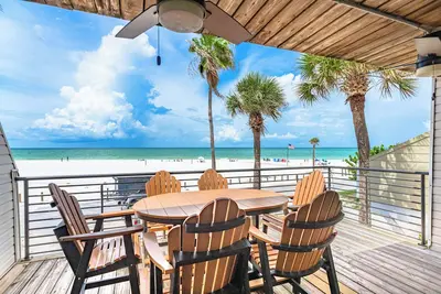 Image de Beautiful 5 Bedroom Home Directly on Siesta Key Beach! !
