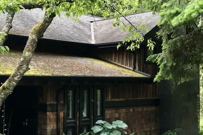 Image de Elegant country living at its best!
