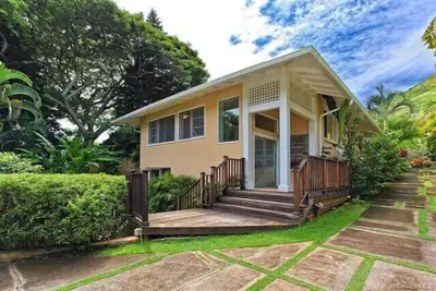 Image de Charming Hale Mokolea in Lanikai –2br, 2ba, Full Kitchen