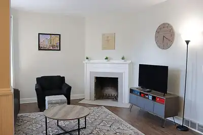 Image de Cozy 2 Bedroom Apartment in Buffalo, Ny - 30 minute drive from Niagara Falls!