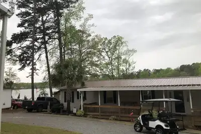 Image de On Lake Time Lake Murray Waterfront private boat ramp & dock