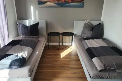 Image de I05 - Geräumiges Apartment mit Balkon in Ingolstadt, 80qm, 2 Schlafzimmer, 1 Wohn-schlafzimmer, Max. 5 Personen