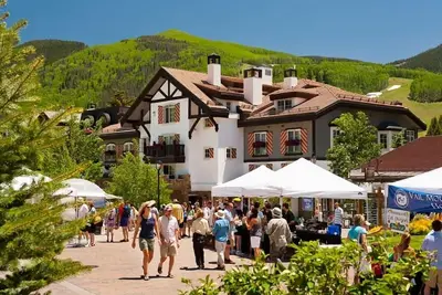 Image de Prime Location in Vail Village on the Gore Creek with wonderful Mountain Views