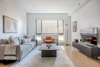 Image de Bright Midtown 2br w/ W/D, Gym & Doorman, nr Times Sq, by Blueground