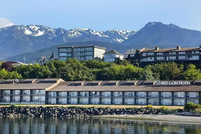 Image de Family Coastal Vacay in Red Lion Hotel Port Angeles Harbor! Fitness, Pool, Beach