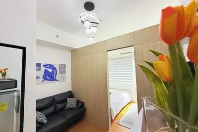 Image de Charming apartment with Ac in vibrant Taguig