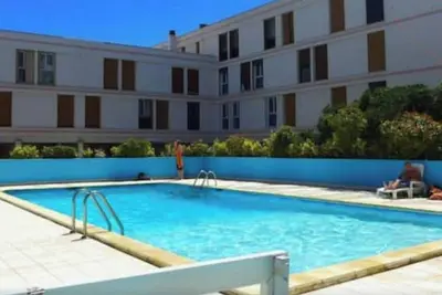 Image de T3 vue mer avec piscine, clim, parking, wifi, classé 3 étoiles