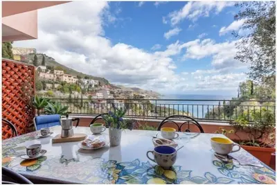 Image de Appartement de vacances Taormina pour 1 - 4 personnes avec 2 chambres à coucher - Logement de vacanc