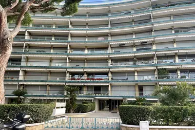 Image de Grand 2 pièces, Bv de la croisette Palm Beach, face Bijou plage ☀St James☀