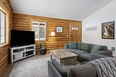 Image de Pine Loop Log Cabin - 3 bedrooms \/ 1 Bath, Hot Tub, Dog-Friendly