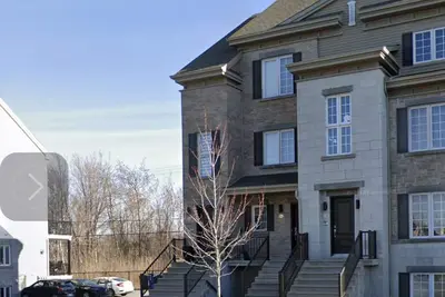 Image de Beautiful condo 3 bedrooms Manifique condo 3 chambres a coucher