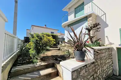 Belle maison année 50- quartier Foncillon- 6 personnes - 3 chambres