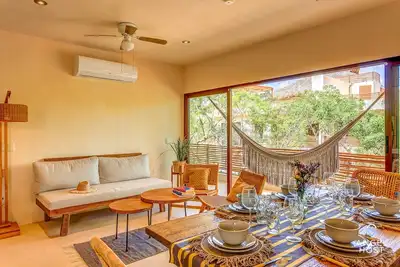 Image de Exquisite Penthouse: Private Rooftop, Pool & 2 Cenotes
