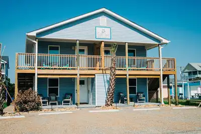 Image de The Hideaway B- Beach - Dog Friendly - Playground - Bikes - Fenced in Yard